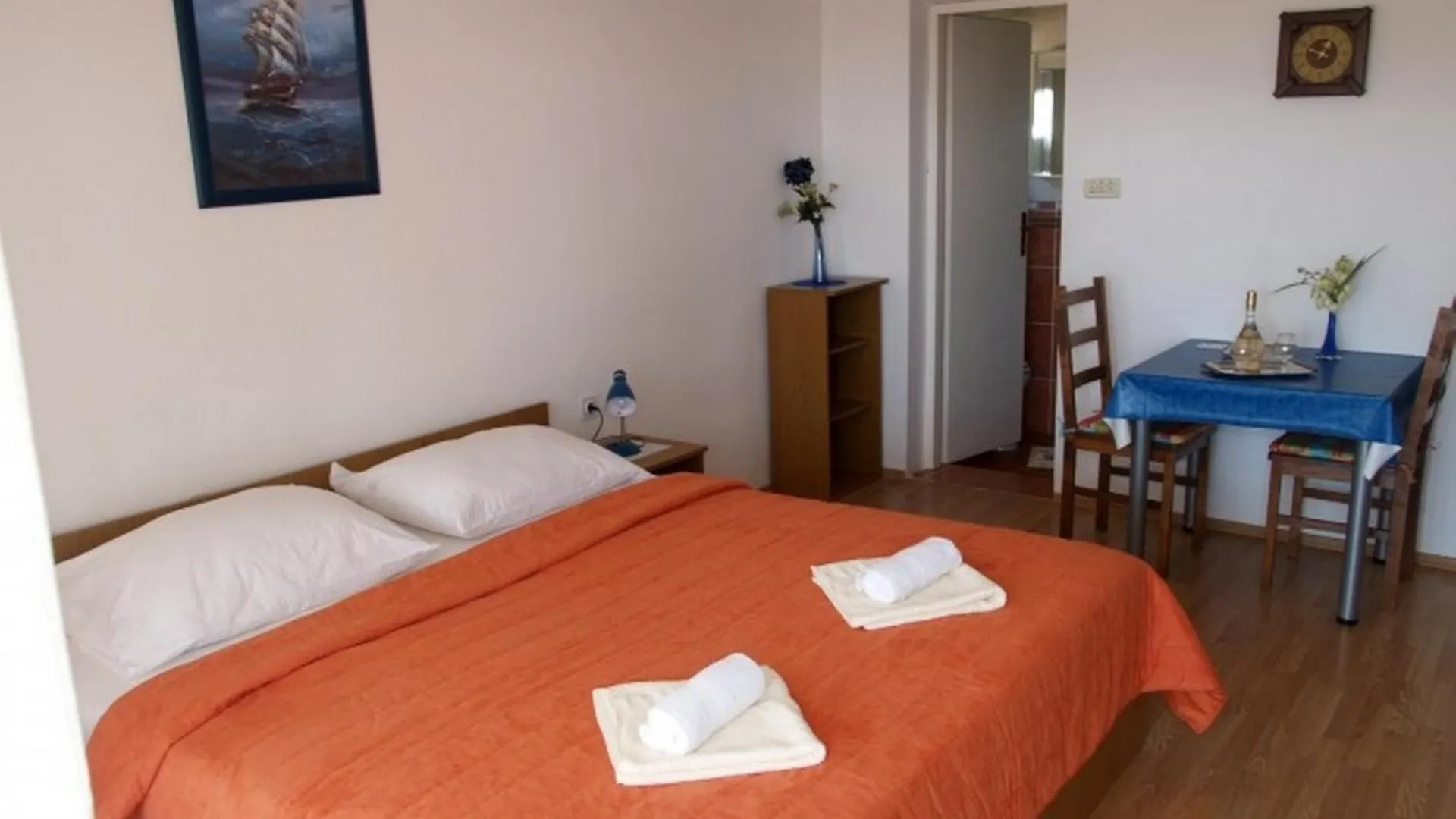 Lovely Studios Stefi Krk Town Apartment